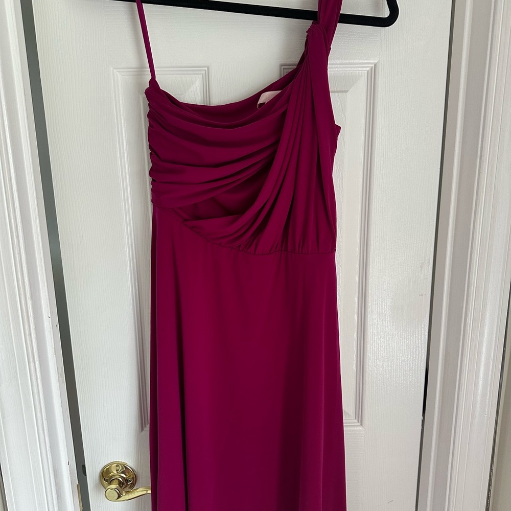 Elegant Magenta Evening Dress
